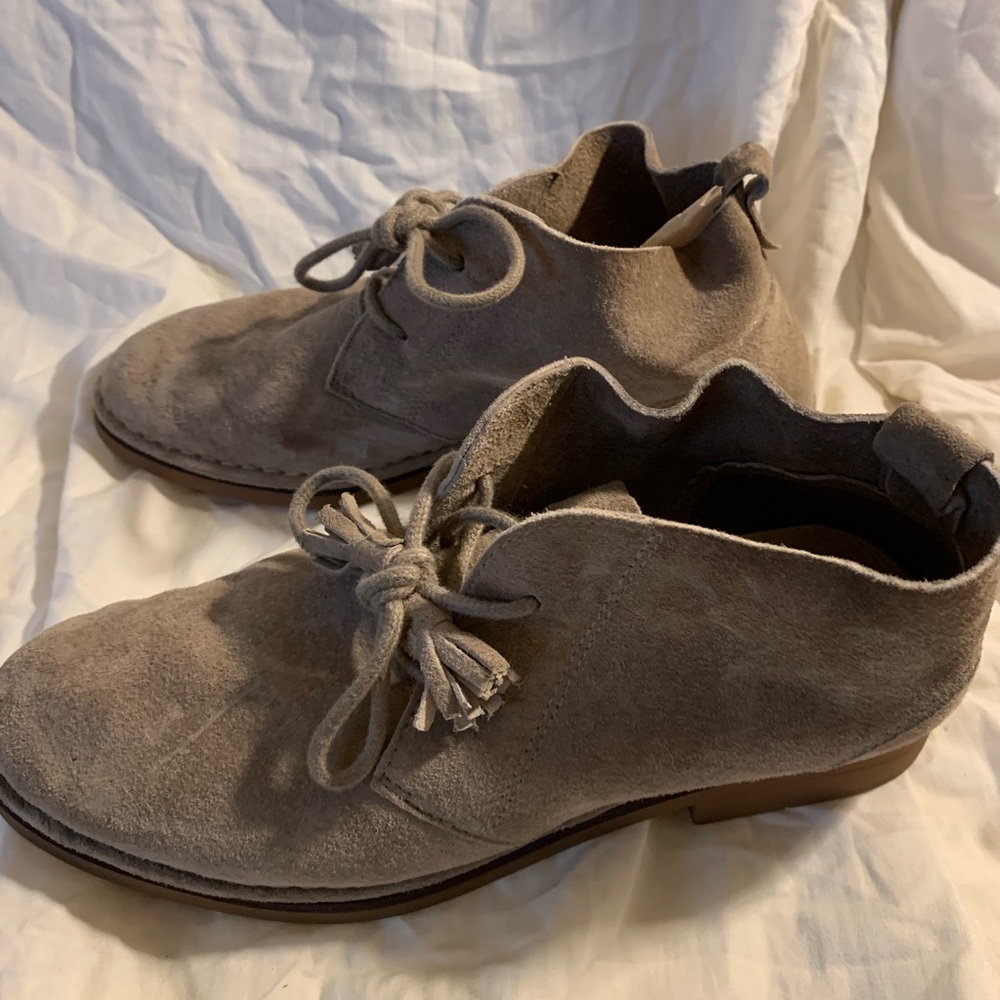 Boots size 7